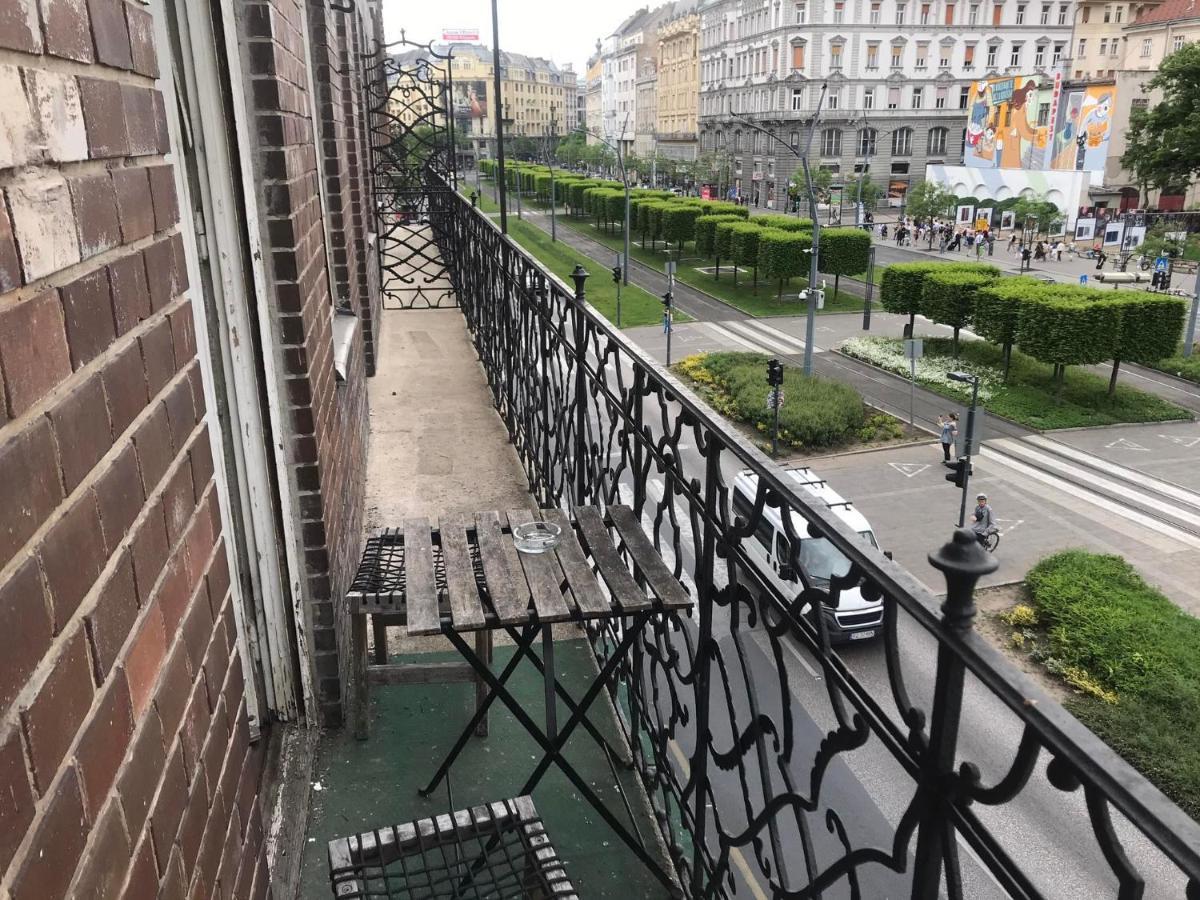 Spacious Apartman In The Center Budapest Exterior foto